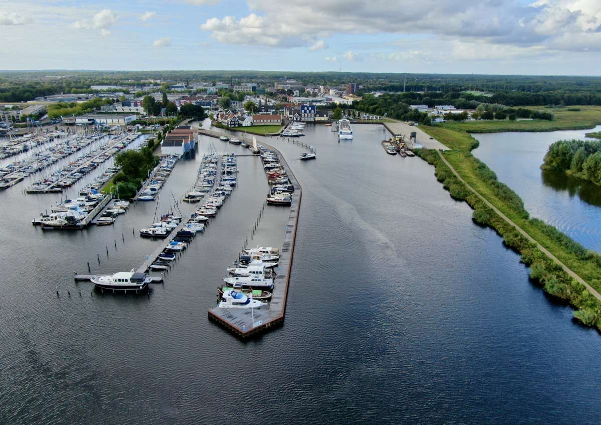 Stichting Jachthaven Huizen 't Huizerhoofd - Marina near Huizen