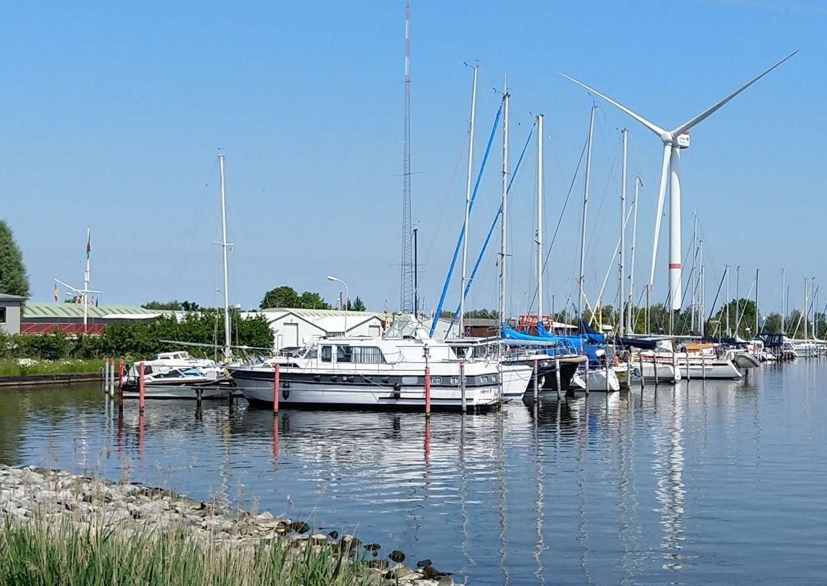 Bremerhaven - WV Wulsdorf - Marina near Bremerhaven (Fischereihafen (Stadtteil))